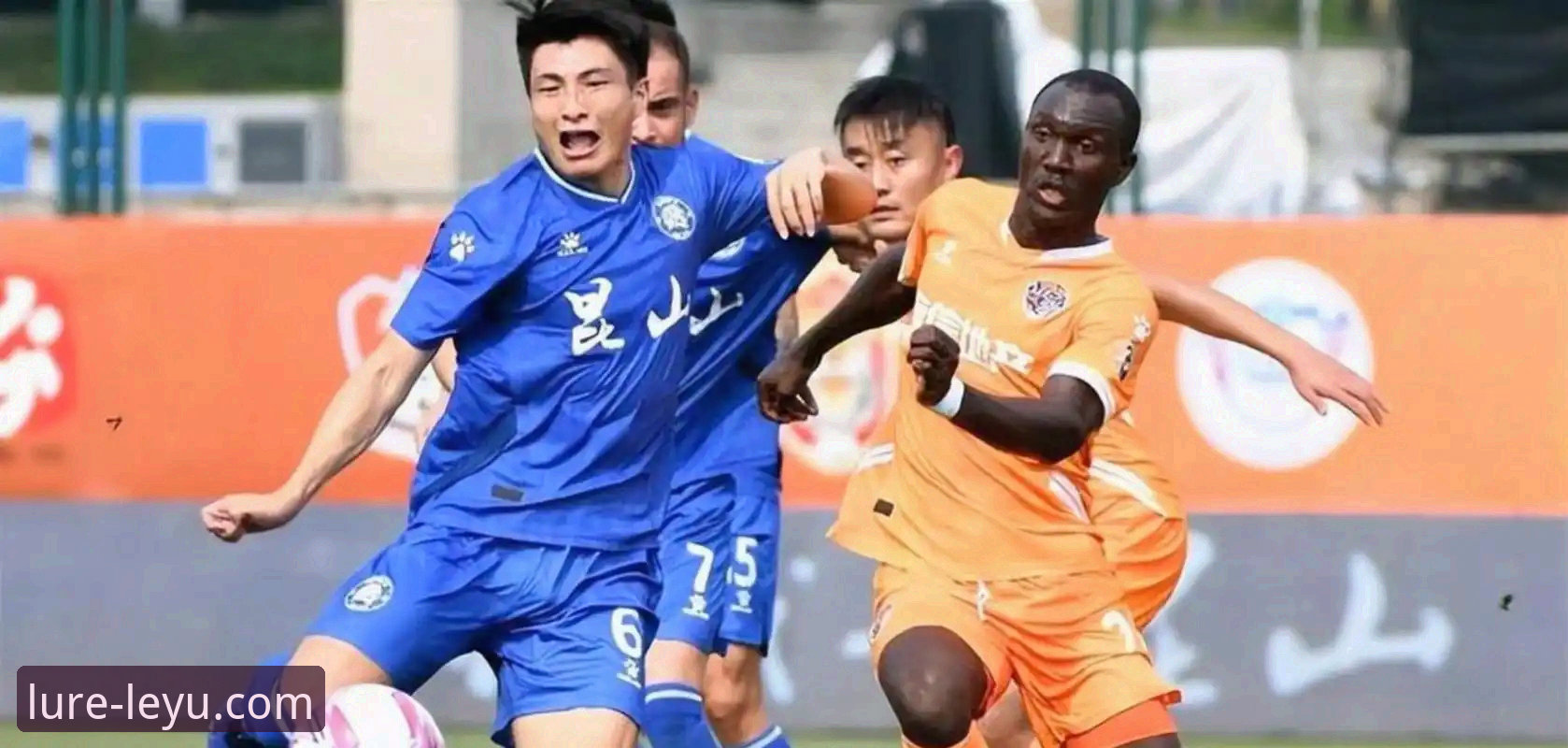 乐鱼苹果版 青岛海牛3-1击溃上海海港:实用观赛技巧与战术深度解析
